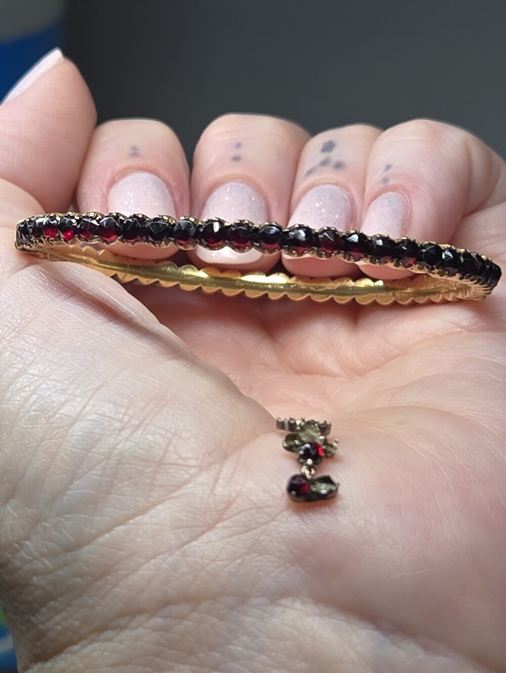 Victorian Bohemia Garnet Hinged Bangle Bracelet Early 1900 READ